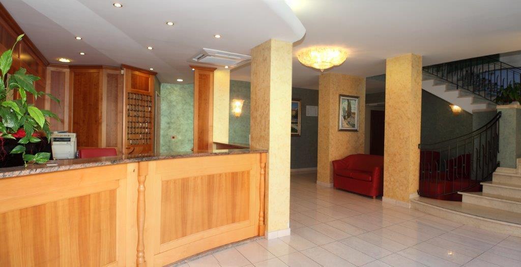 Hotel Vienna Caorle Esterno foto