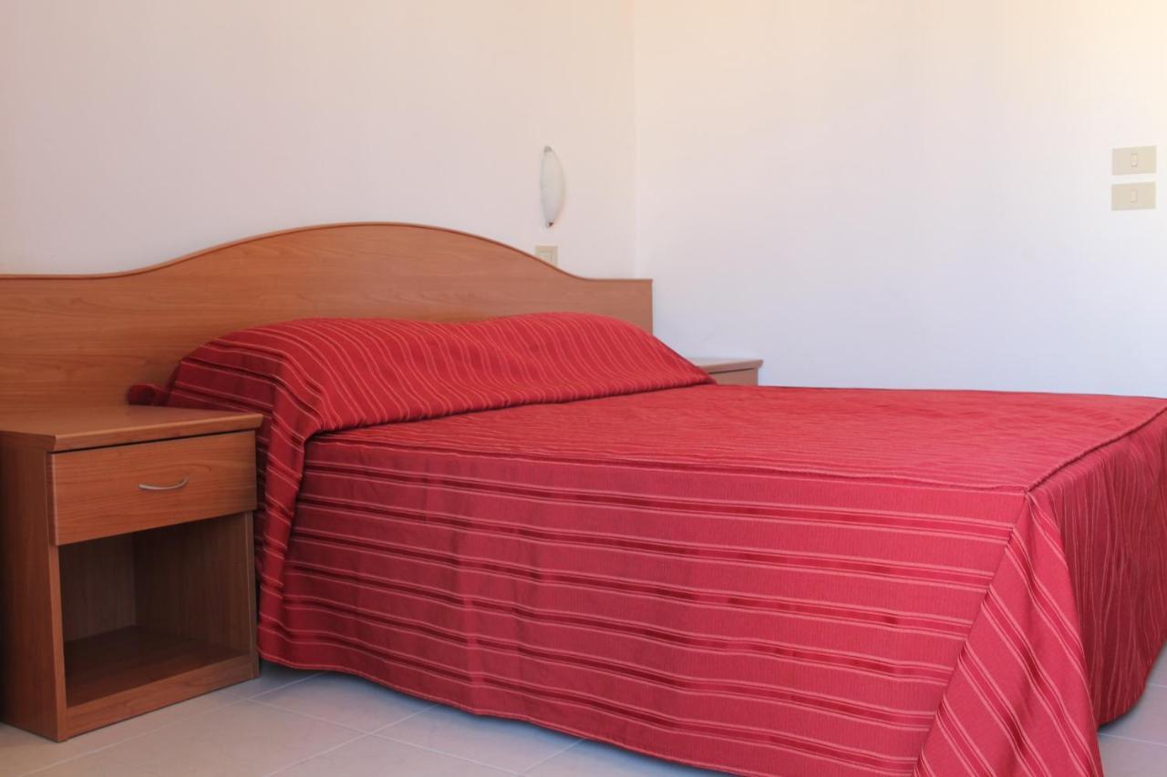 Hotel Vienna Caorle Esterno foto