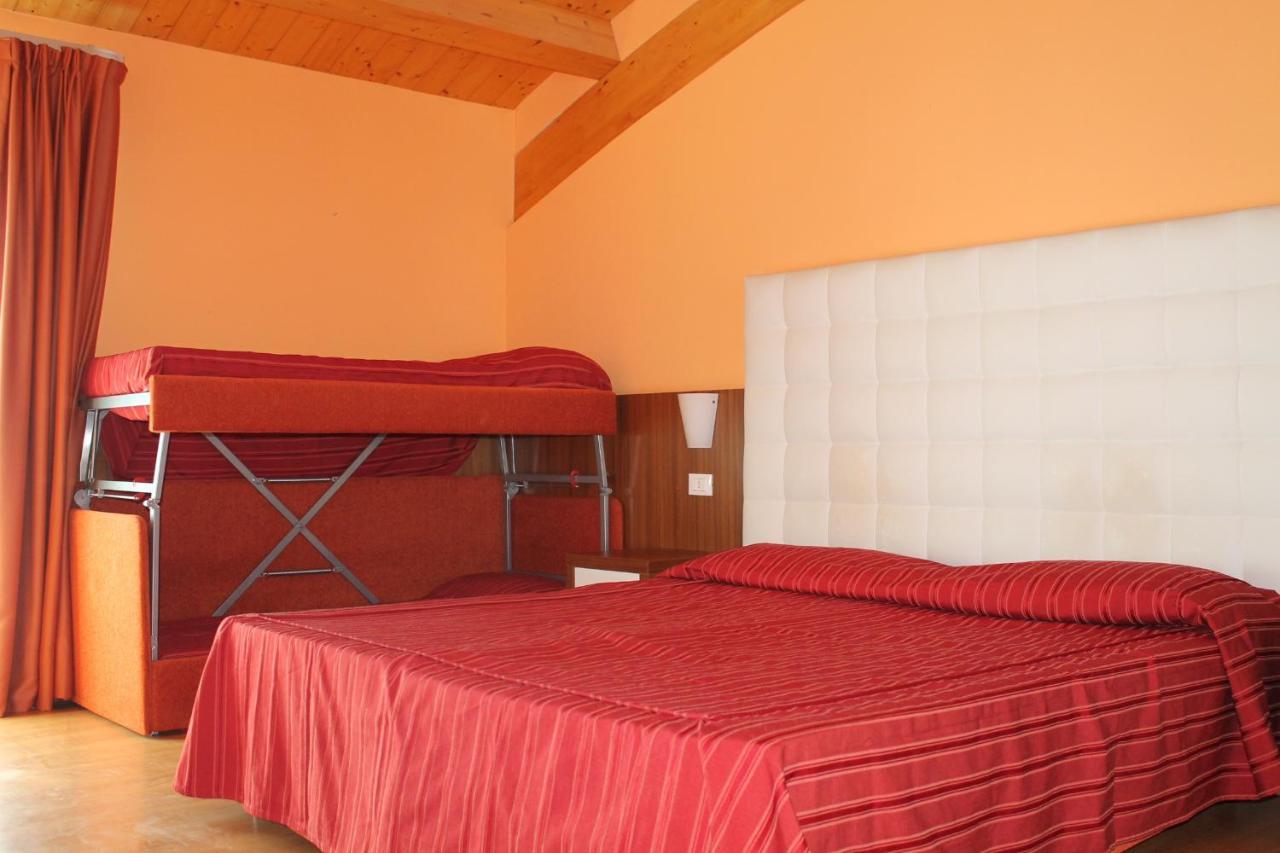 Hotel Vienna Caorle Esterno foto