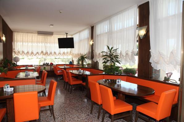 Hotel Vienna Caorle Esterno foto