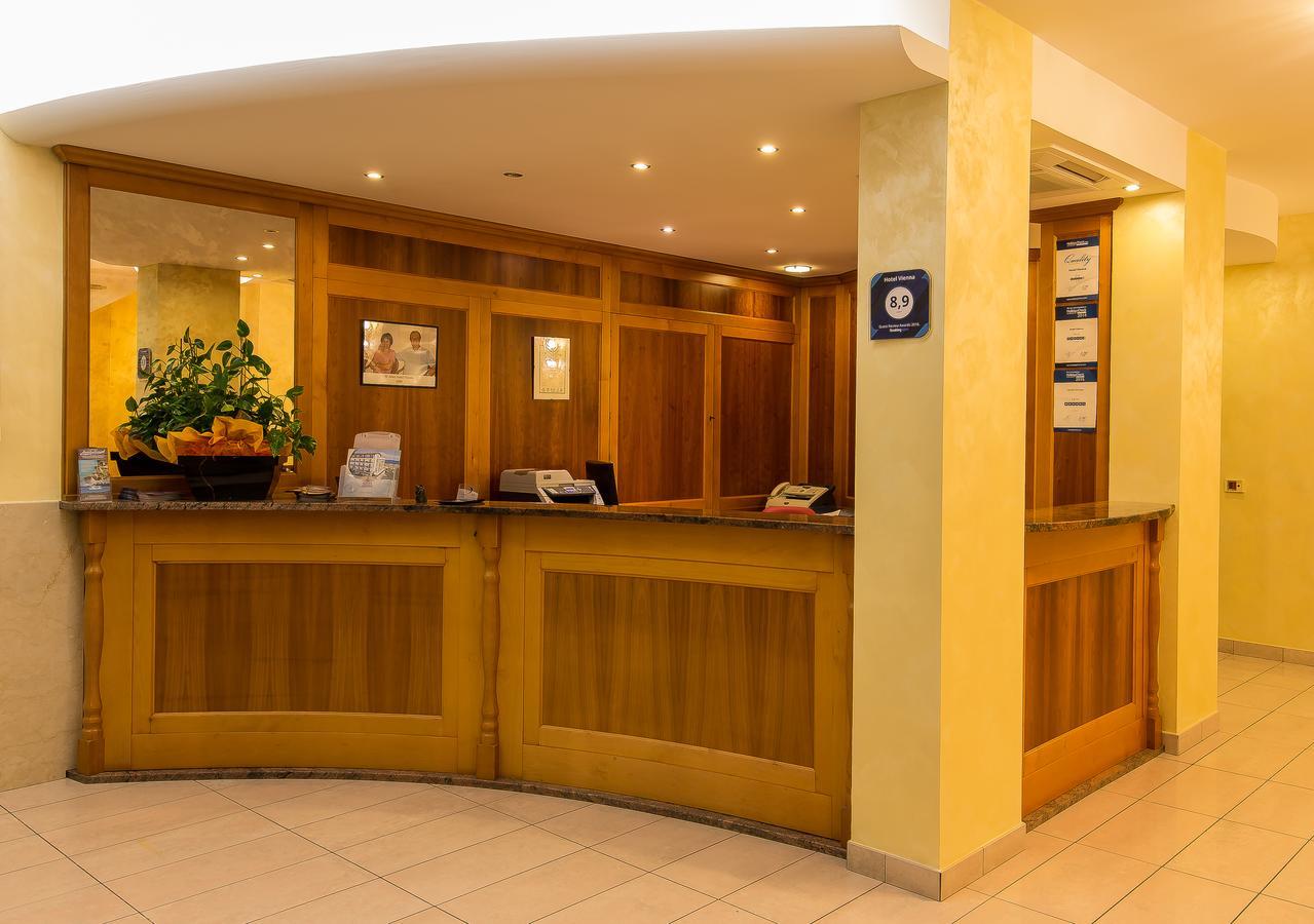 Hotel Vienna Caorle Esterno foto